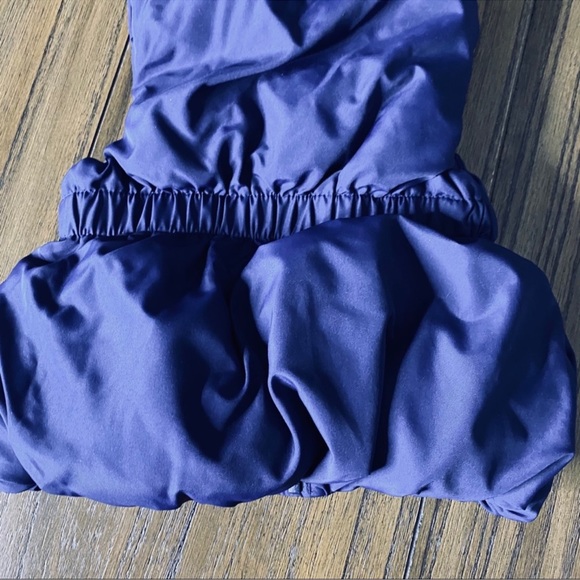 Gymboree little girls navy hooded puffy vest - Picture 6 of 10